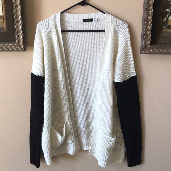 BDG Slouchy Knit Black & White Cardigan - Picture 1 of 4